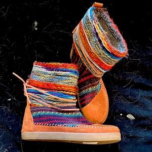 Furry Lined Aztec Moccasin Toms Boots